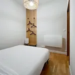 Nice Apartment Near The Place De La Nation